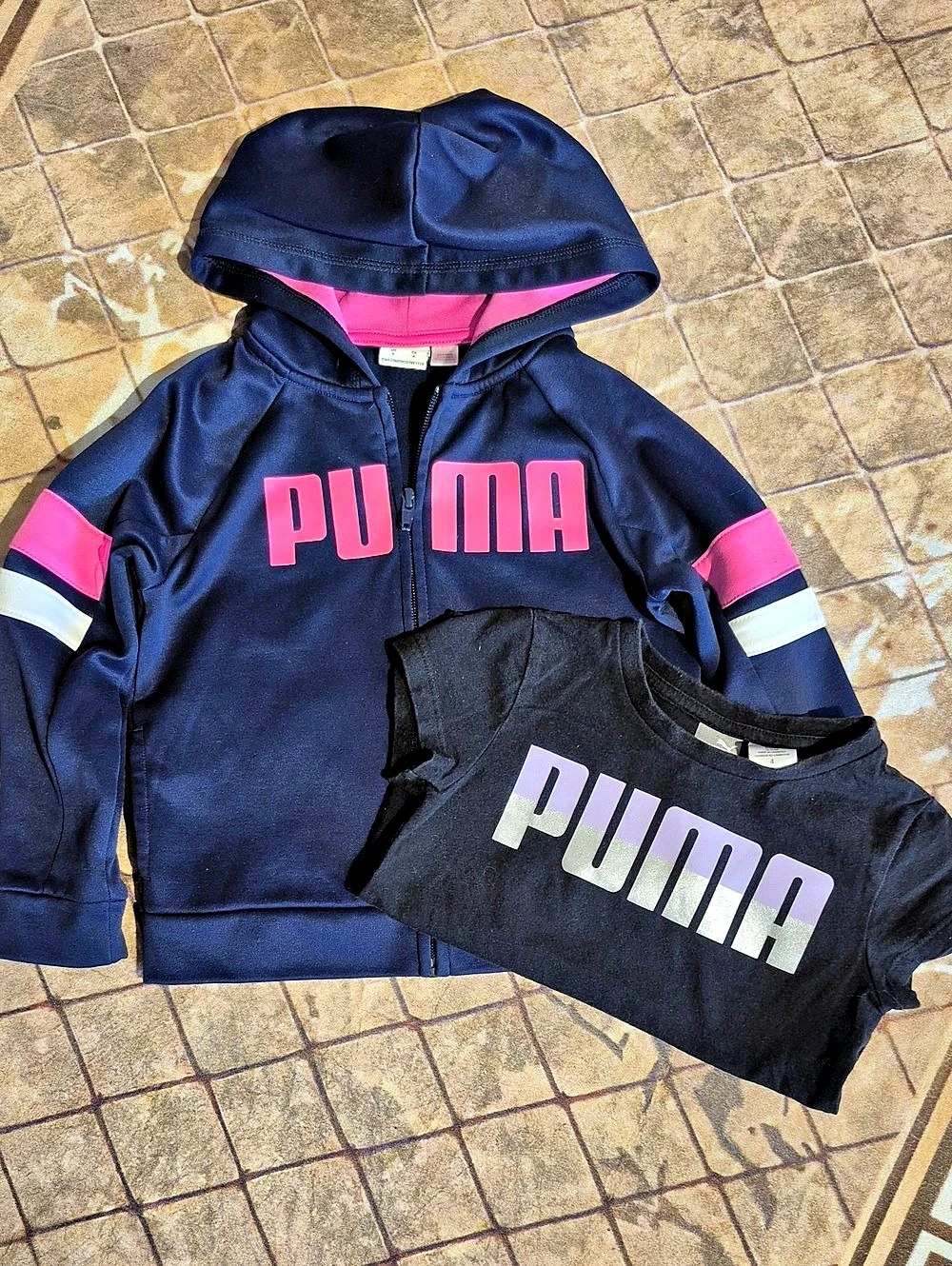 🍀5/30🍀PUMA Hoodie And Shirt